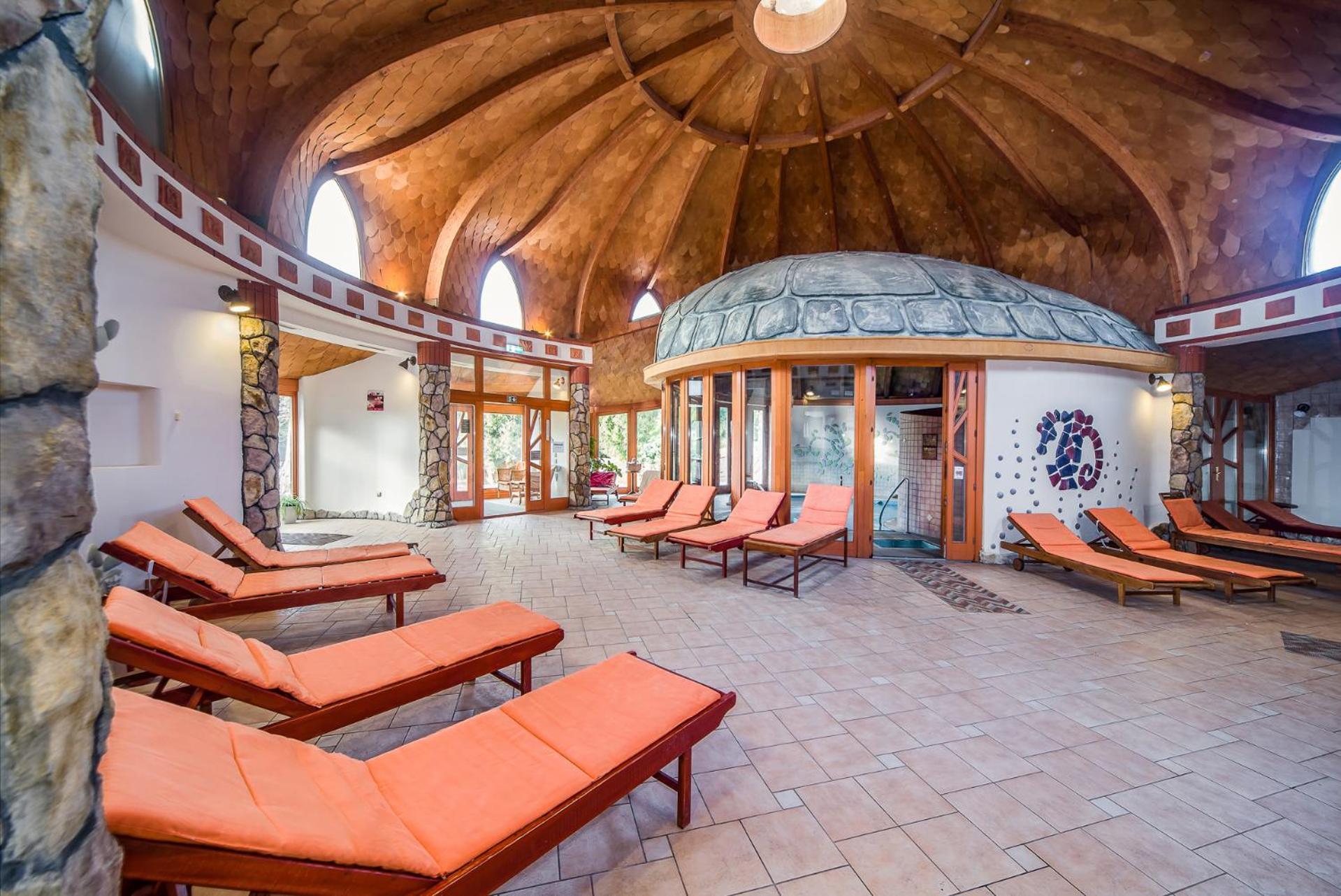 Piroska 4*